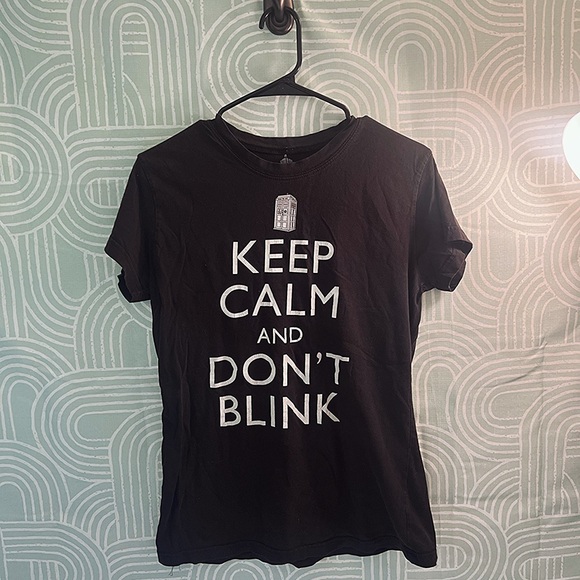 Black Graphic Tee - Keep Calm and Don't Blink - Doctor Who - Picture 1 of 3